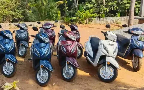 Top 10 Places to Explore in Jaipur with a Rental Scooty
