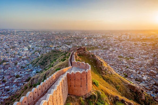 Explore Jaipur Freely With a Convenient Two Wheeler Rental
